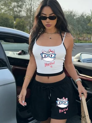 חולצת קרופ עם הדפס חתולים לנשים