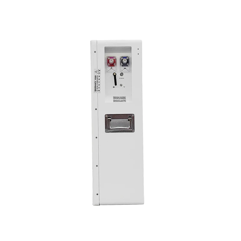 תחנת כוח סולארית קירית עם מסך LCD