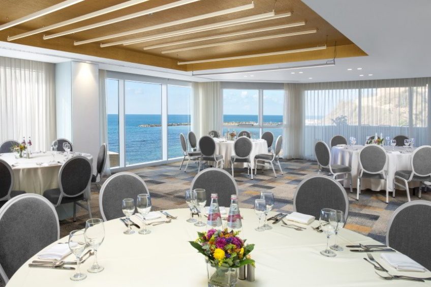 banquet hall Azure Hall round tables