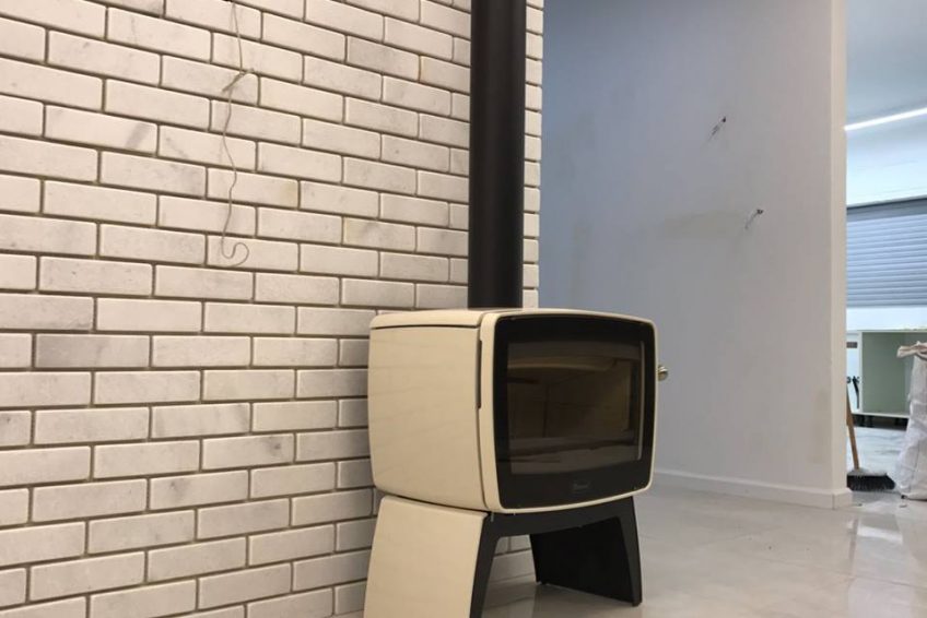 6 4